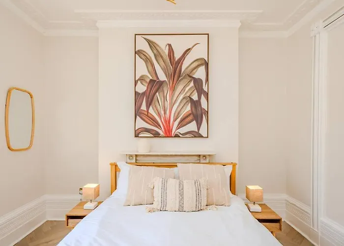 Beautiful Sea View I Spacious One Bed Room Flat I Sleep 4 Guests Bp2